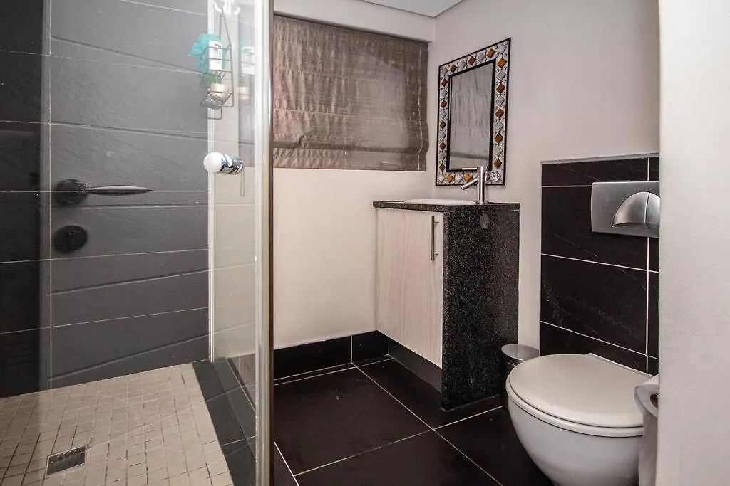Stunning 2 Bedroomed Loft-Style Penthouse Cape Town South Africa