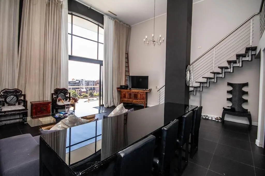 Apartment Stunning 2 Bedroomed Loft-Style Penthouse Cape Town