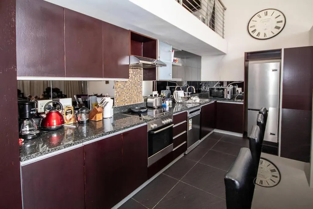 Stunning 2 Bedroomed Loft-Style Penthouse Cape Town Apartment